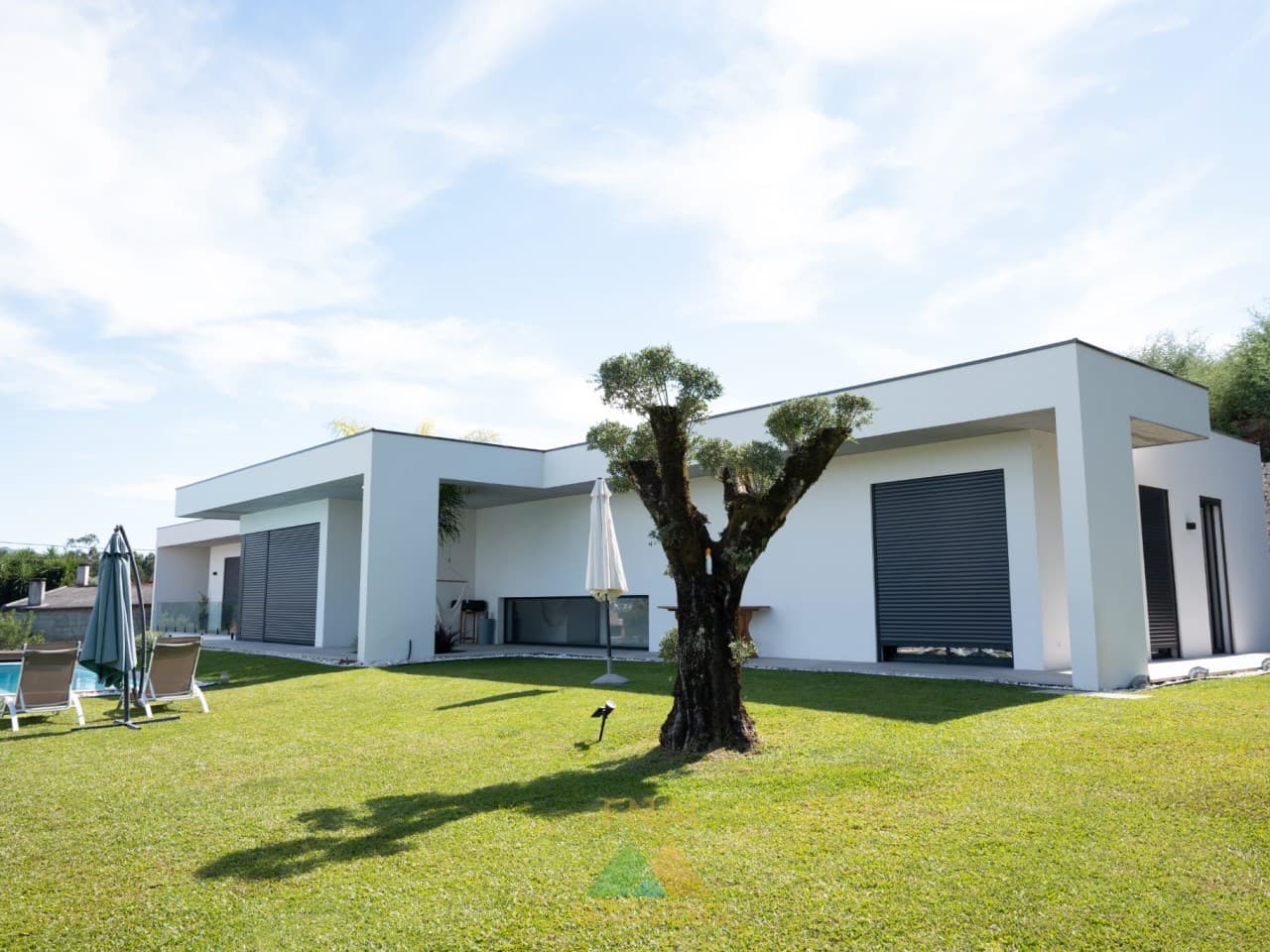 OFFMARKET Moradia T4 de luxo com piscina