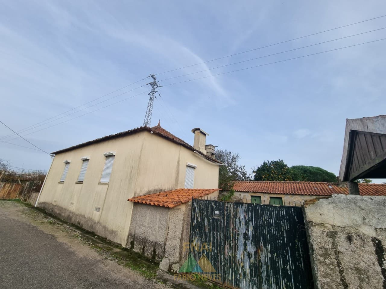 3 Moradias + terreno para construção, Valença
