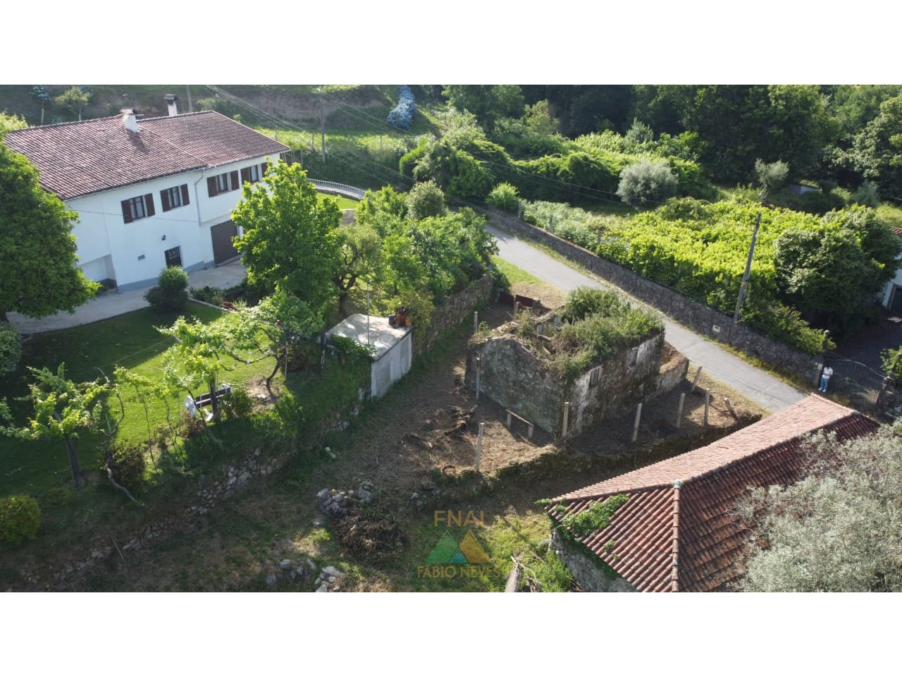 Ruin with land for reconstruction - Arcos de Valdevez