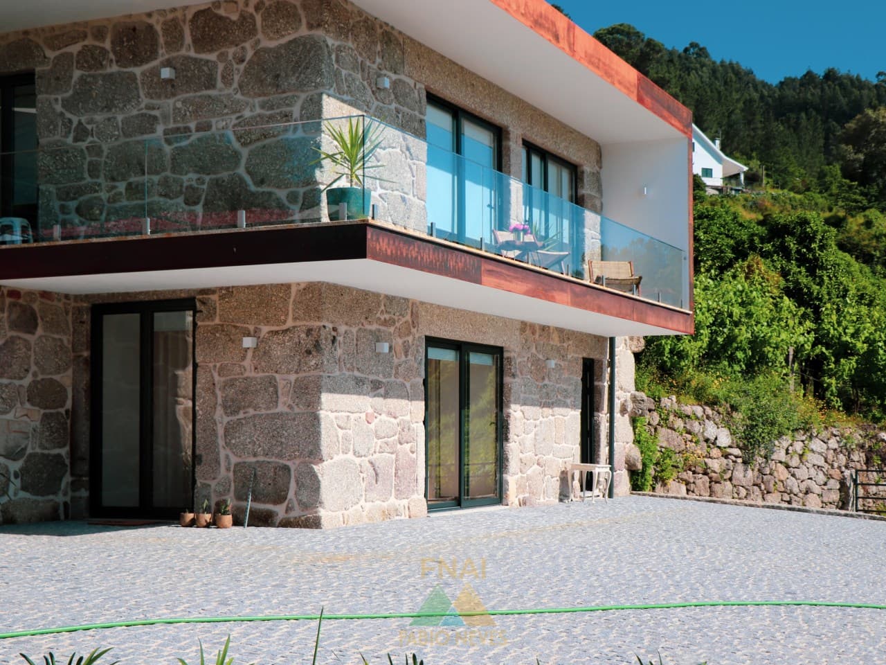 Agroturismo de charme com 12 suites e piscina em Ponte da Barca