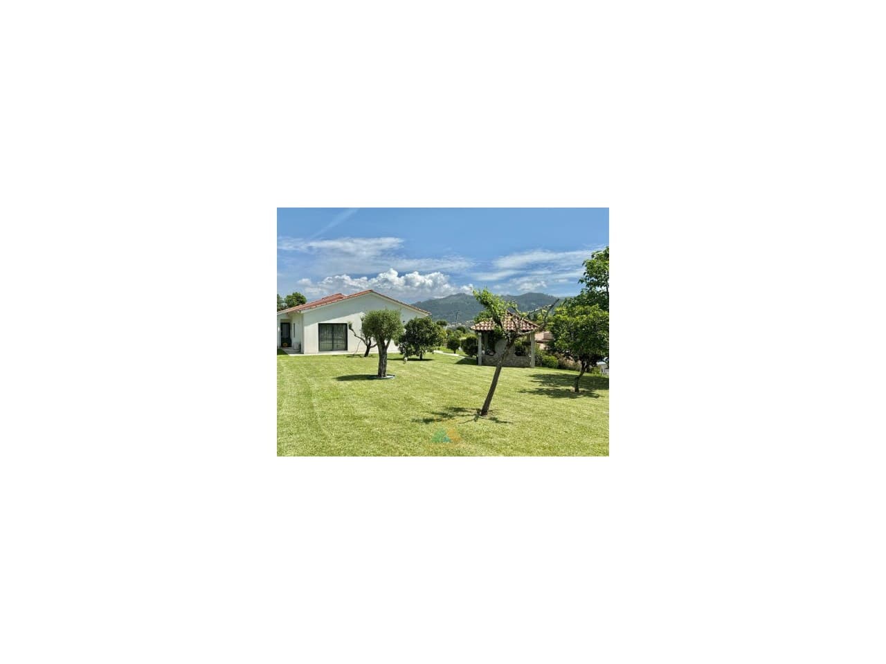 Single-Story V3 House from 2019 in Guilhadeses, Arcos de Valdevez