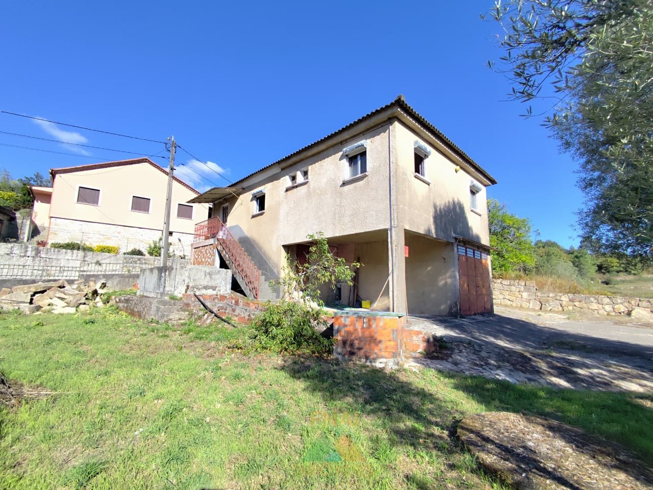 3-BEDROOM HOUSE
