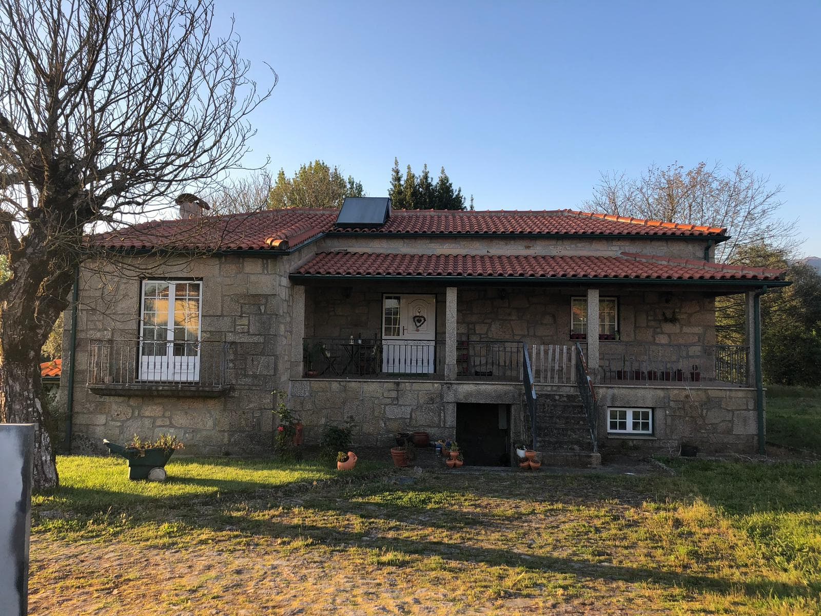 COUTO, Stone T3 House in Good Condition