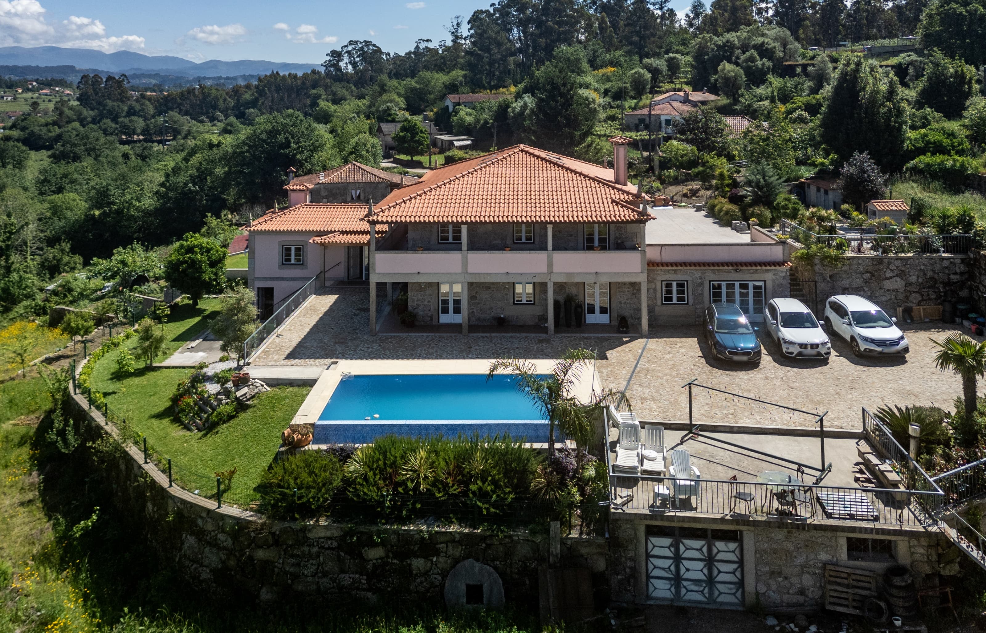 Stunning T4 Stone Farmhouse with Pool, River View, and Expansion Potential - Ponte de Lima