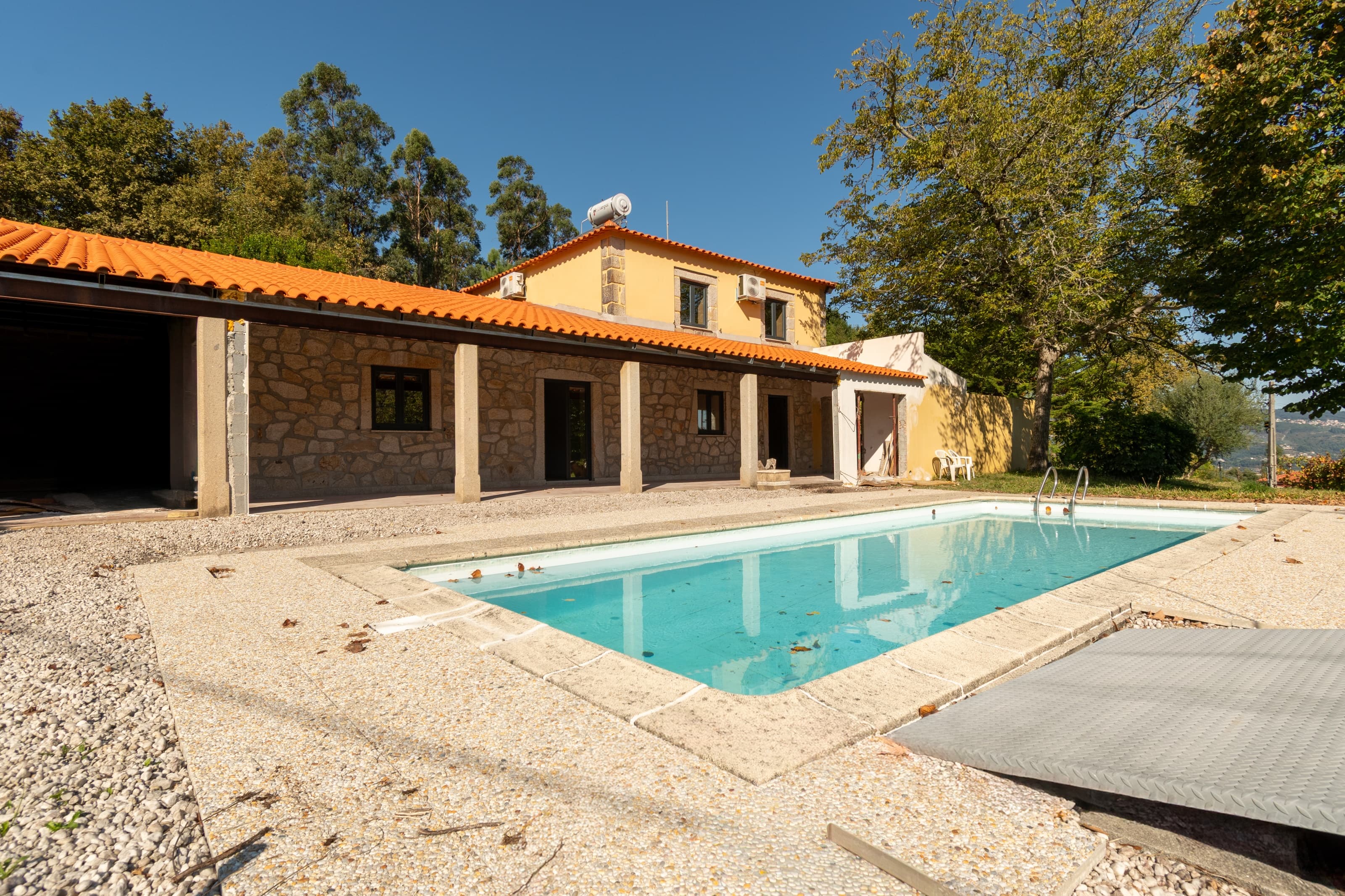 Country House with Pool 10 Minutes from Ponte de Lima