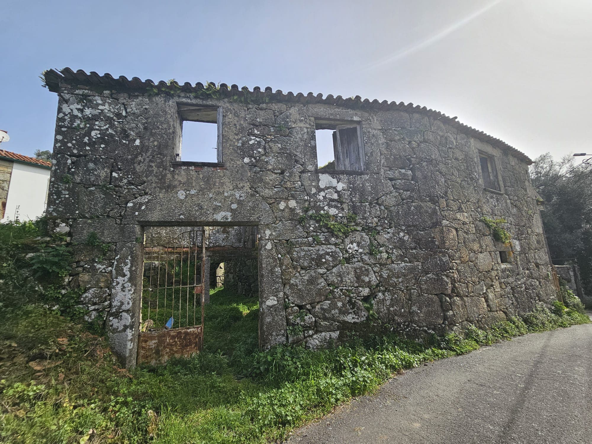 House in ruins 5 min from Ponte de Lima
